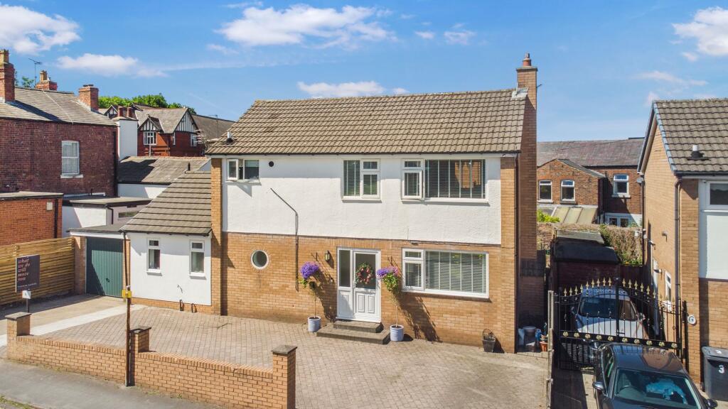 Main image of property: Green Lane, Ormskirk, L39