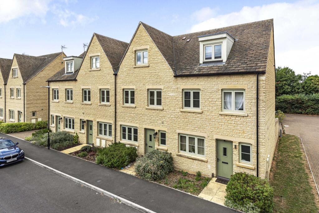 Main image of property: 33 Nightingale Way, South Cerney, Cirencester