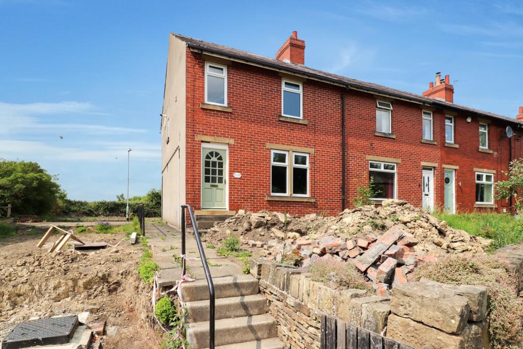 Main image of property: 51 Turnshaw Road, Kirkburton, Huddersfield