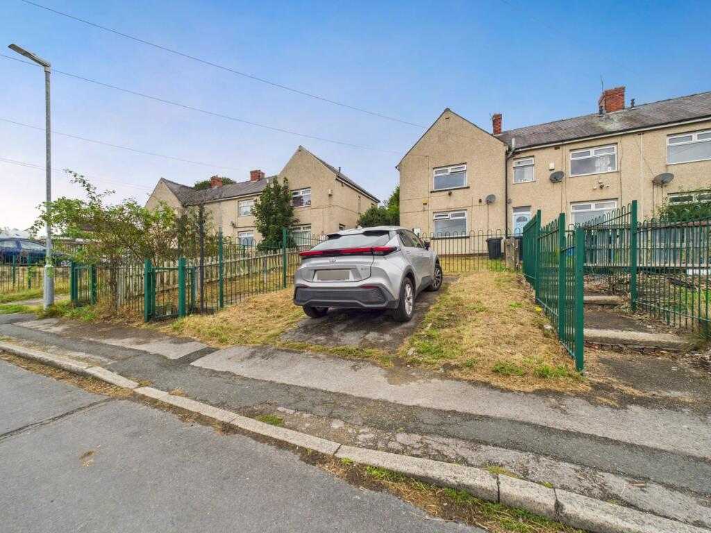 Main image of property: 97 Ovenden Green, Halifax