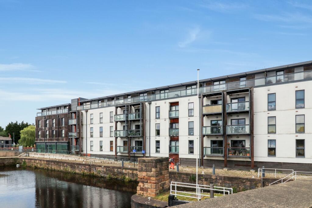 Main image of property: Navigation Walk, WAKEFIELD, West Yorkshire, WF1