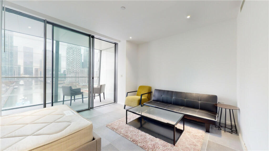 Studio flat for rent in Dollar Bay, Canary Wharf, E14