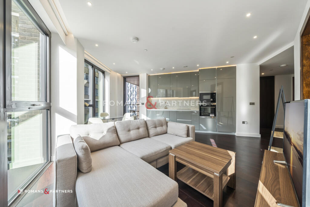 2 bedroom apartment for rent in Haines House, The Residence, SW11