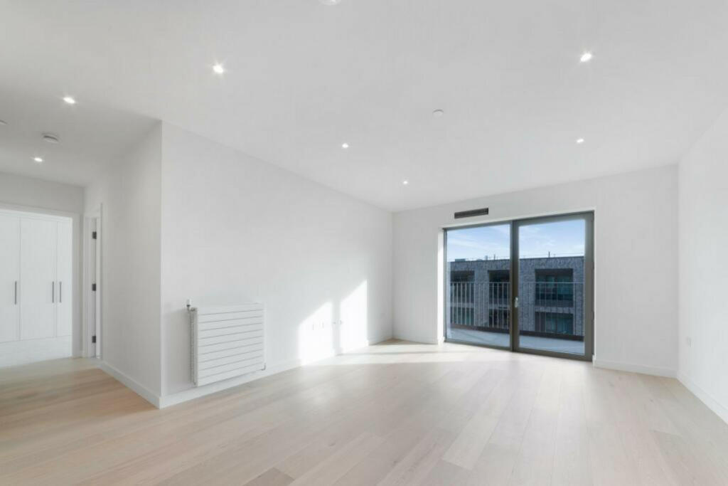 2 bedroom apartment for rent in Mill Building, Royal Wharf, E16