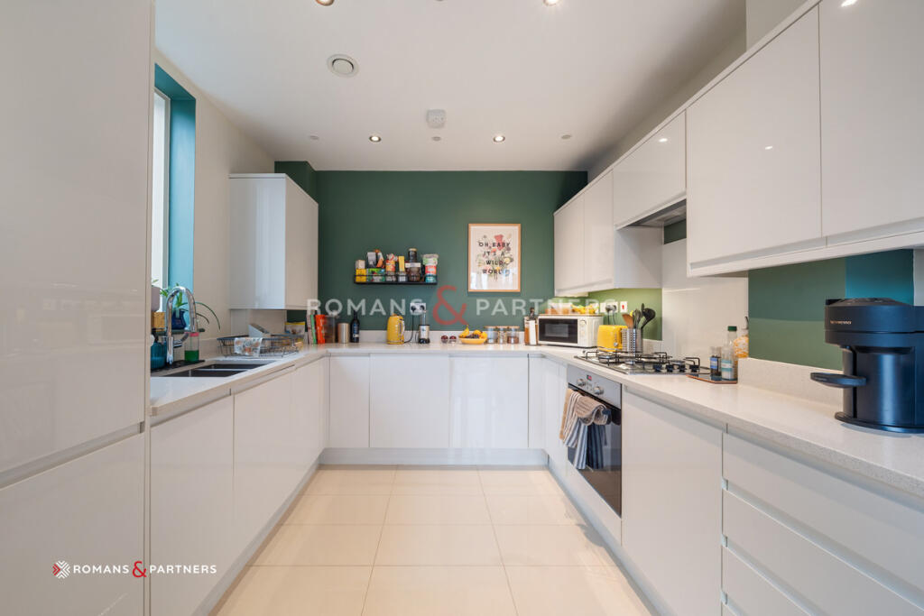 Main image of property: Maple Court, Elephant & Castle, SE17