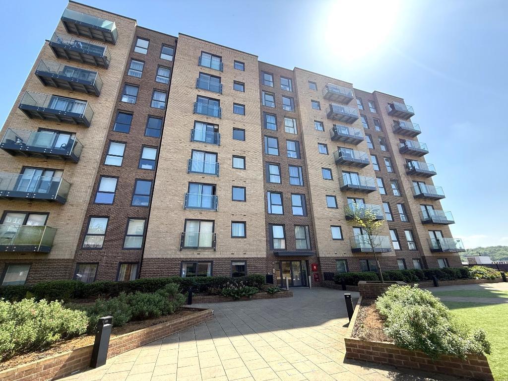 Main image of property: Stirling Drive, South Luton, Luton, Bedfordshire, LU2 0GD
