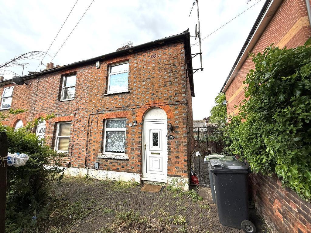 Main image of property: Old Bedford Road, High Town, Luton, Bedfordshire, LU2 7NX