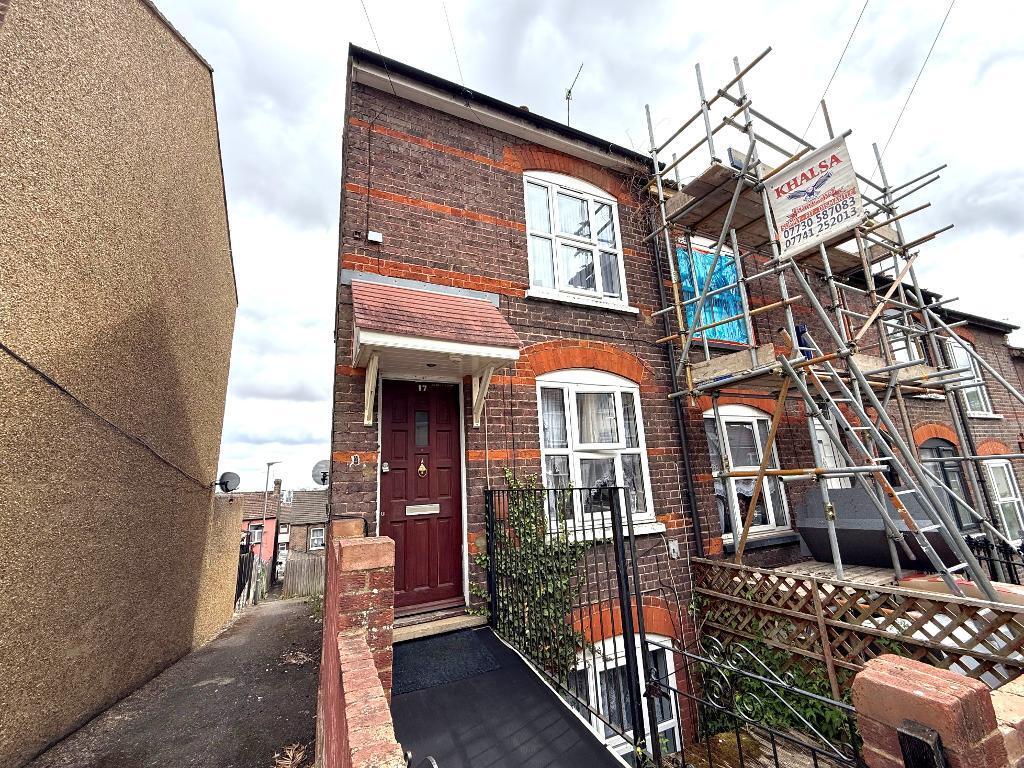 Main image of property: Winsdon Street, South Luton, Luton, Bedfordshire, LU1 5JT