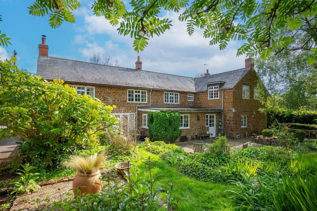 Additional property image - Chapel End, Keys Lane, Priors Marston, CV47