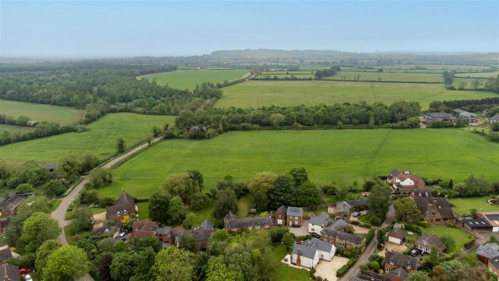 Additional property image - Chapel End, Keys Lane, Priors Marston, CV47