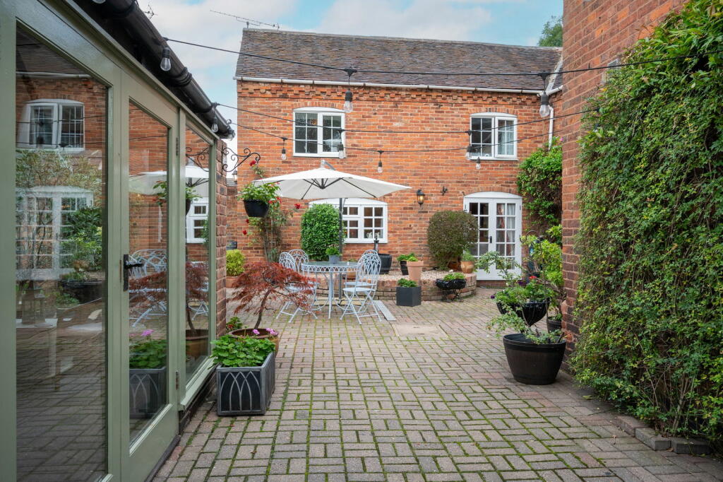 Additional property image - The Old House, Watling Street, Witherley, CV9