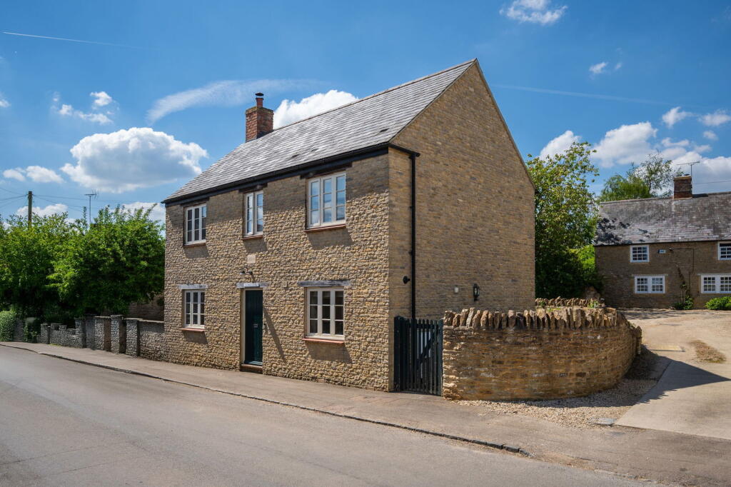 Main image of property: Bluebell Cottage, Charlton OX17