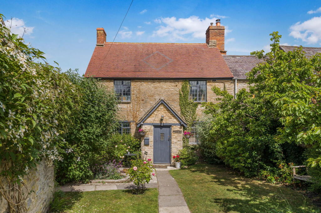 Main image of property: Tinkers Cottage, Blacksmith's Hill, Aynho, Banbury, OX17
