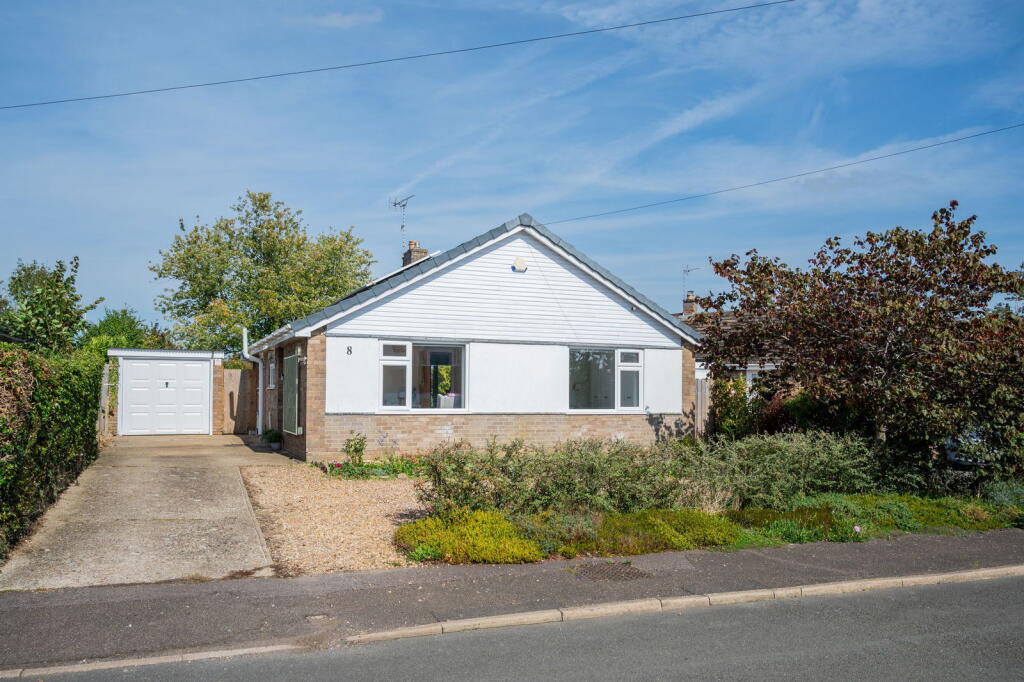 Main image of property: Cartwright Road, Charlton, OX17