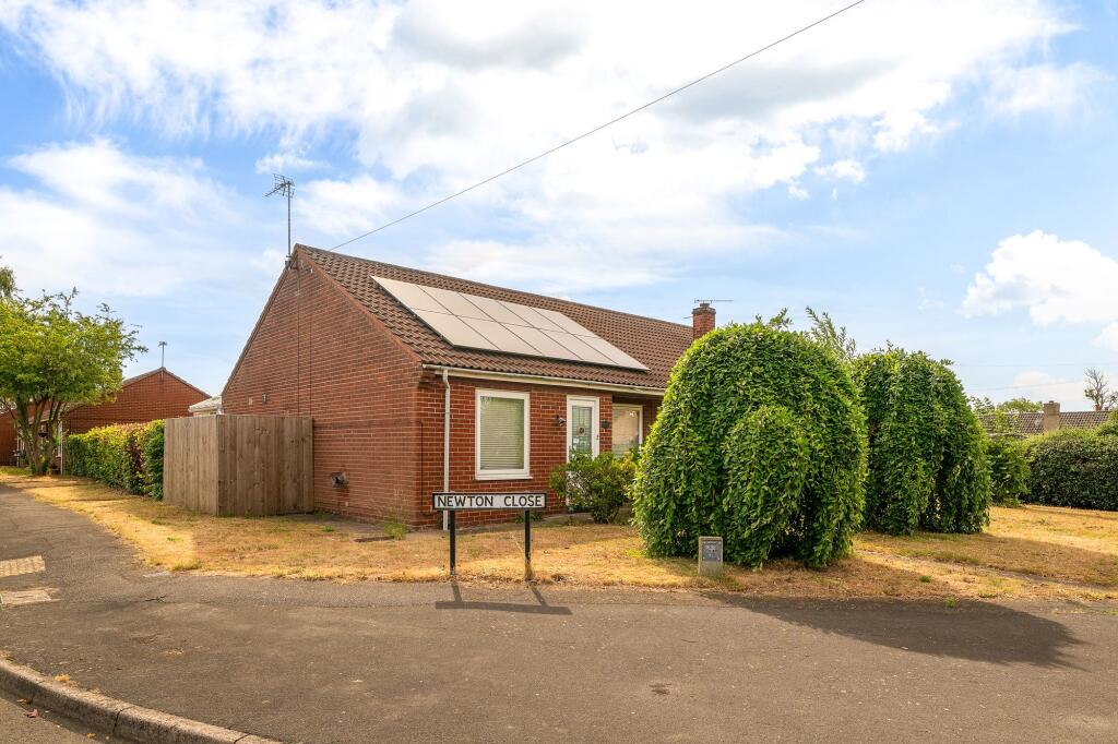 Main image of property: Newton Close, Swinderby, LN6