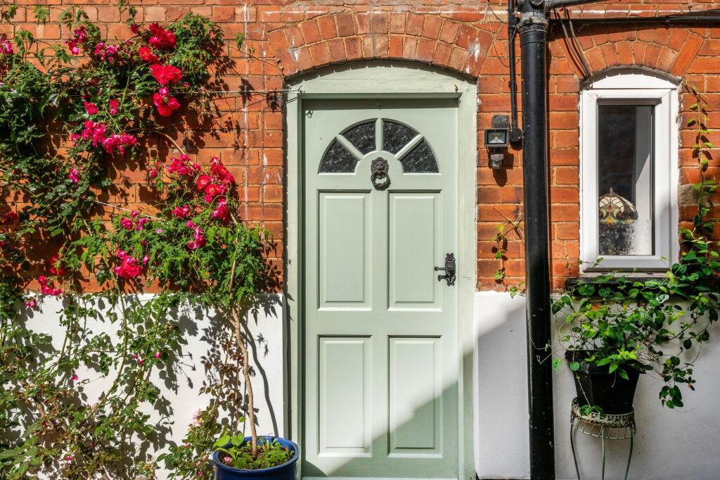 Main image of property: Old Lincoln Road, Caythorpe, NG32