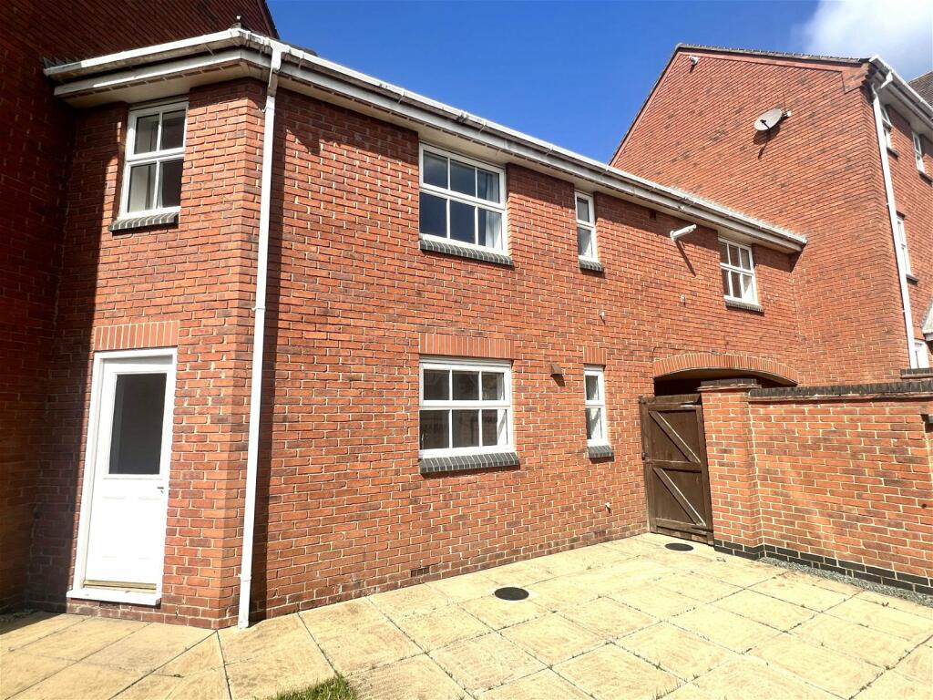 Main image of property: Pascoe Crescent, Daventry, NN11 9YU