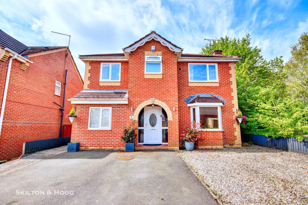 Main image of property: Gainsborough Way, Daventry, NN11 0GE