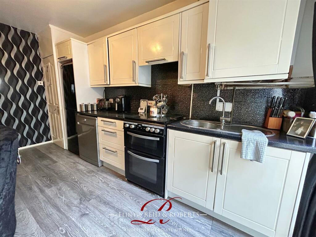 Additional property image - King Edward Drive, Flint