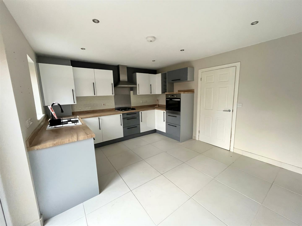 Additional property image - Plas Pen Y Glyn, Flint Mountain