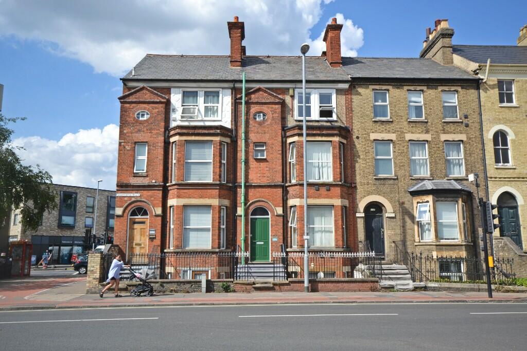 8 bedroom terraced house for sale in Chesterton Road, Cambridge, Cambridgeshire, CB4