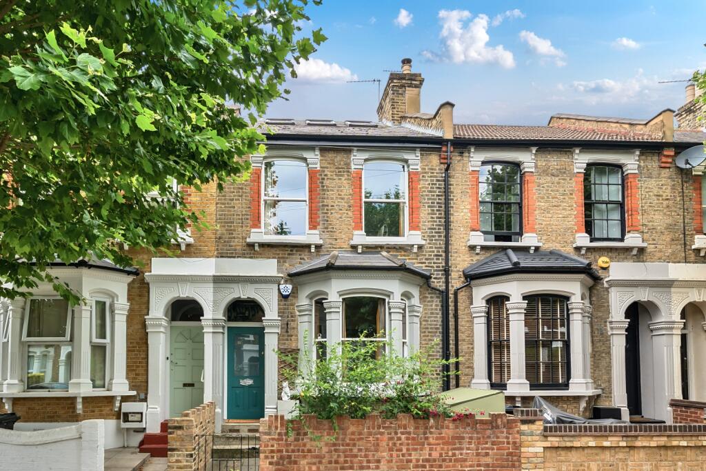Main image of property: Roding Road, London, E5