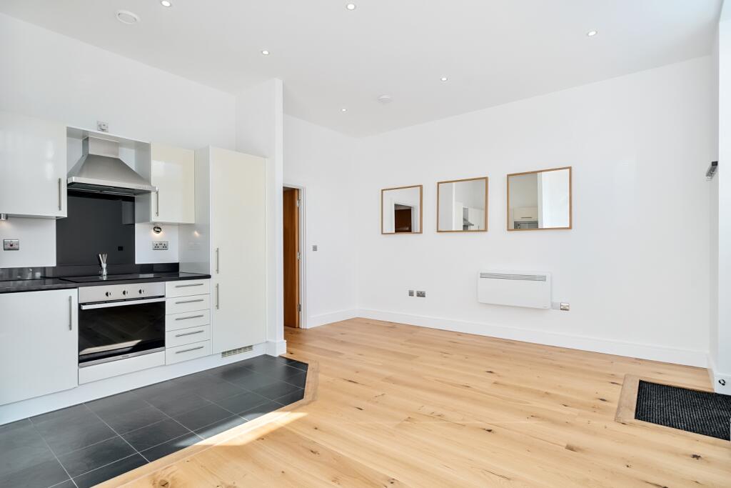 Main image of property: Peckham Grove SE15 