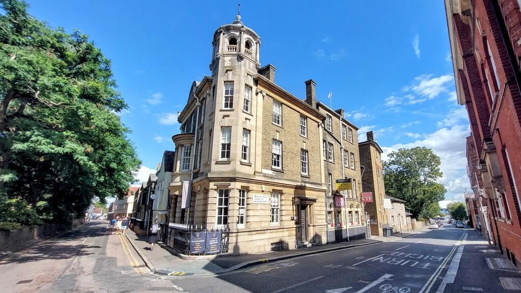 Main image of property: 59 New Street, Chelmsford, Essex, CM1