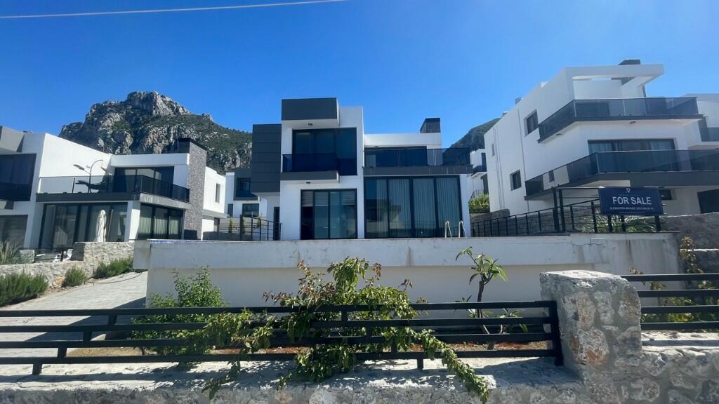 Main image of property: Edremit, Girne