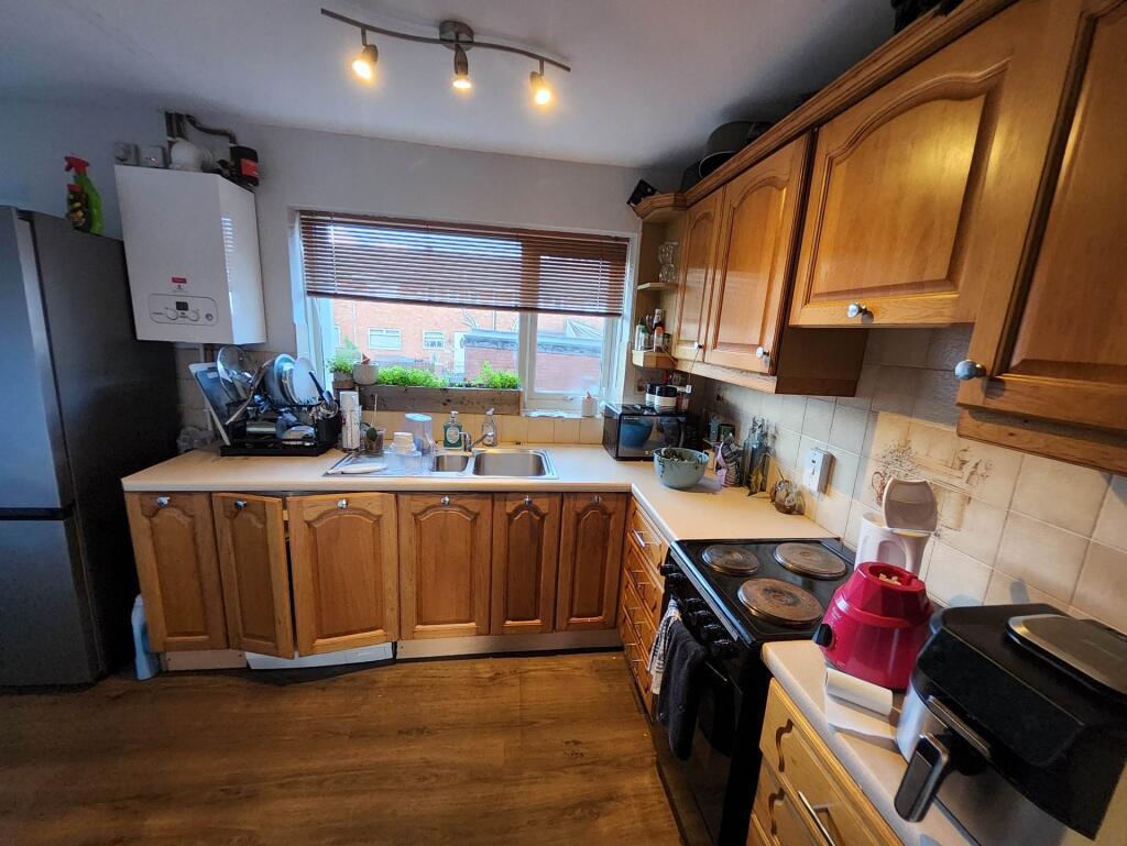Main image of property: Wealcroft, Gateshead NE10