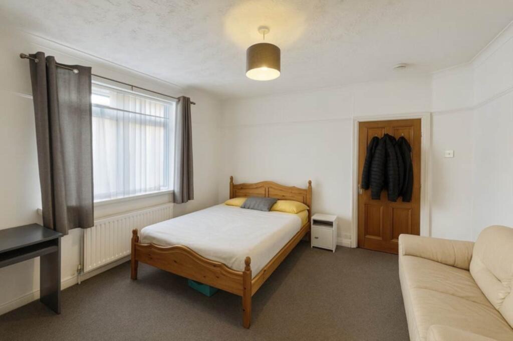 Main image of property: Shared Room Chatsworth Gardens, Byker NE6