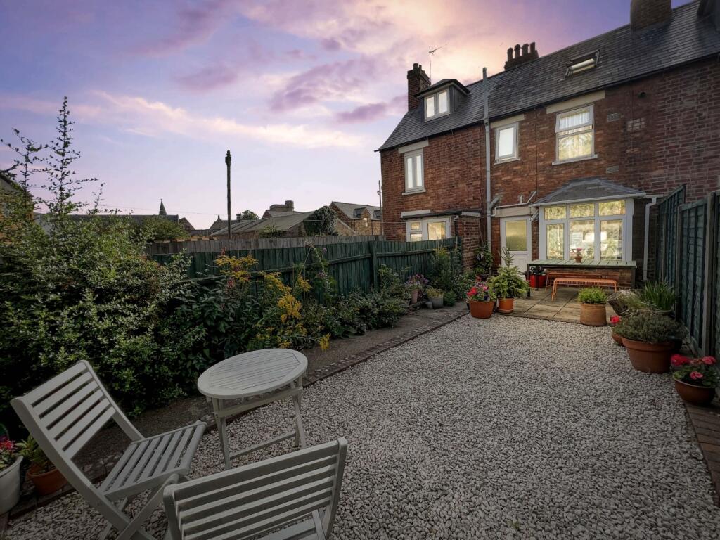 Main image of property: 2 Deans Terrace, Uppingham, Oakham