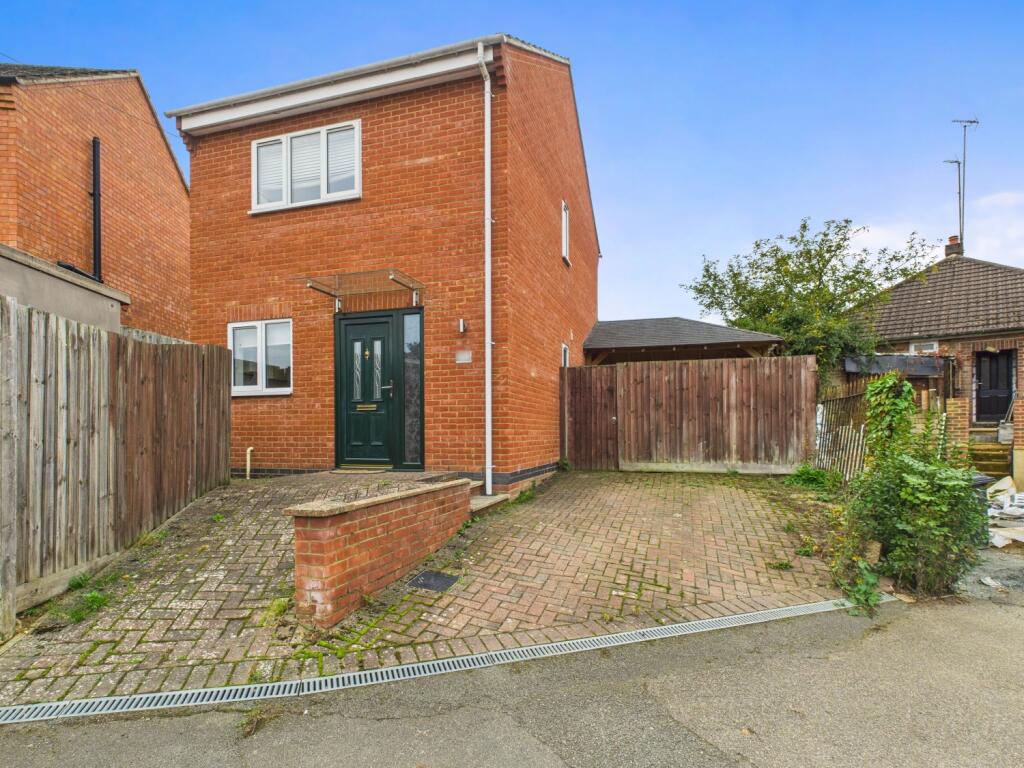 Main image of property: 39A Brookfield Road, Northampton