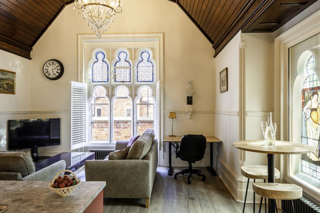 Main image of property: Ground Flat Castledene, 31 Cavendish Road East, Nottingham