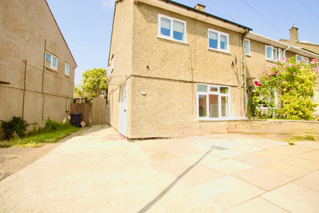 Main image of property: Ambleside Drive, Leicester, Leicestershire, LE2