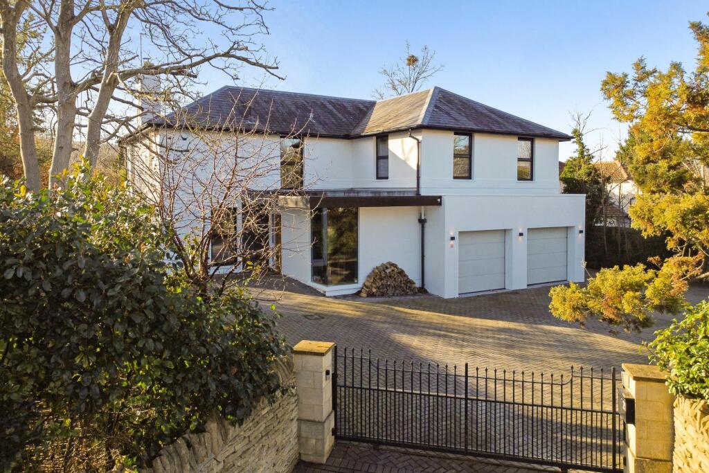 5 bedroom detached house for sale in Ledmore Road, Charlton Kings, GL53