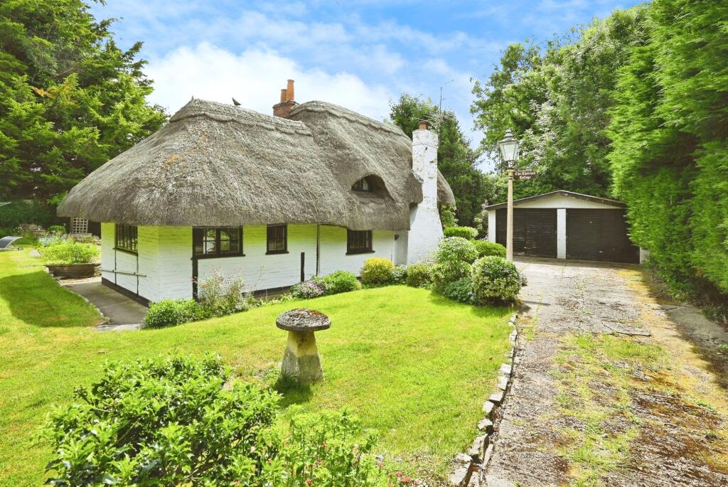 Main image of property: 36A Elm Road, Reading, RG6