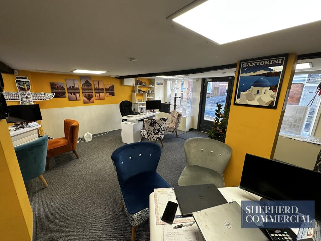 Additional property image - 124 High Street, Coleshill, Birmingham, B46 3BJ