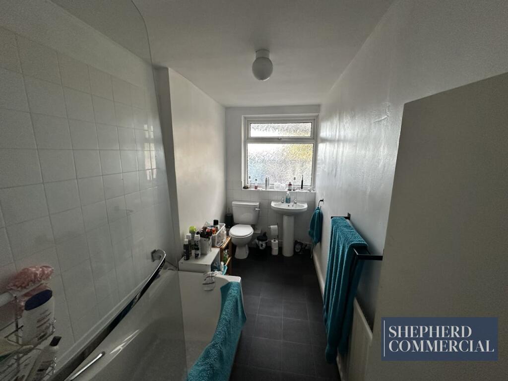 Additional property image - 124 High Street, Coleshill, Birmingham, B46 3BJ
