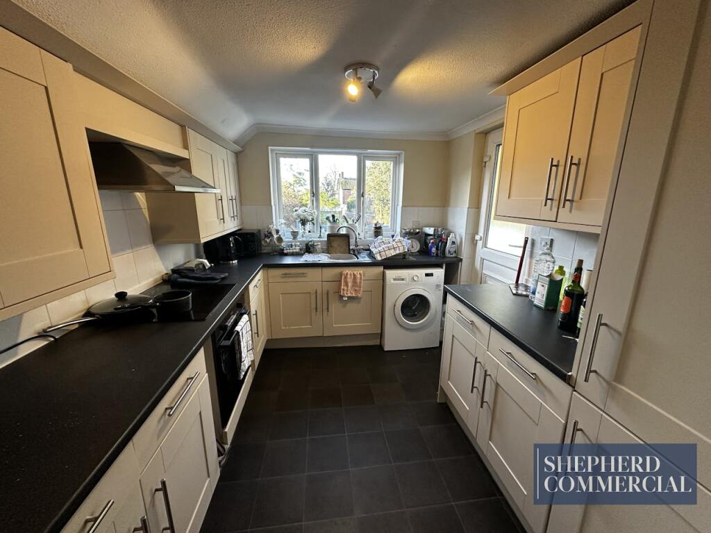 Additional property image - 124 High Street, Coleshill, Birmingham, B46 3BJ