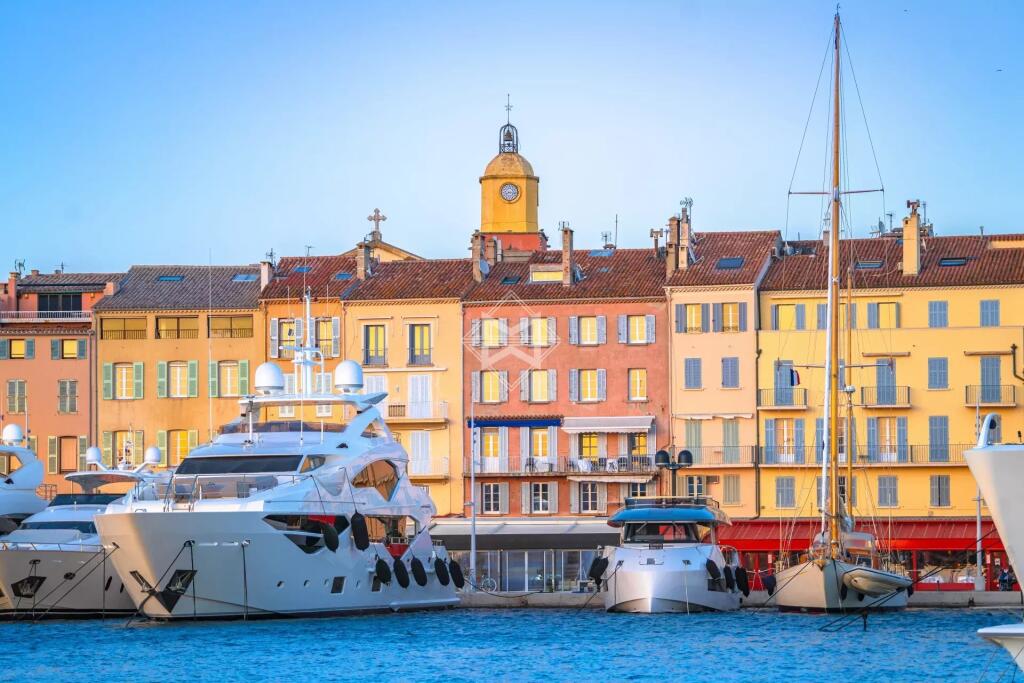 Main image of property: Provence-Alps-Cote d`Azur, Var, St-Tropez