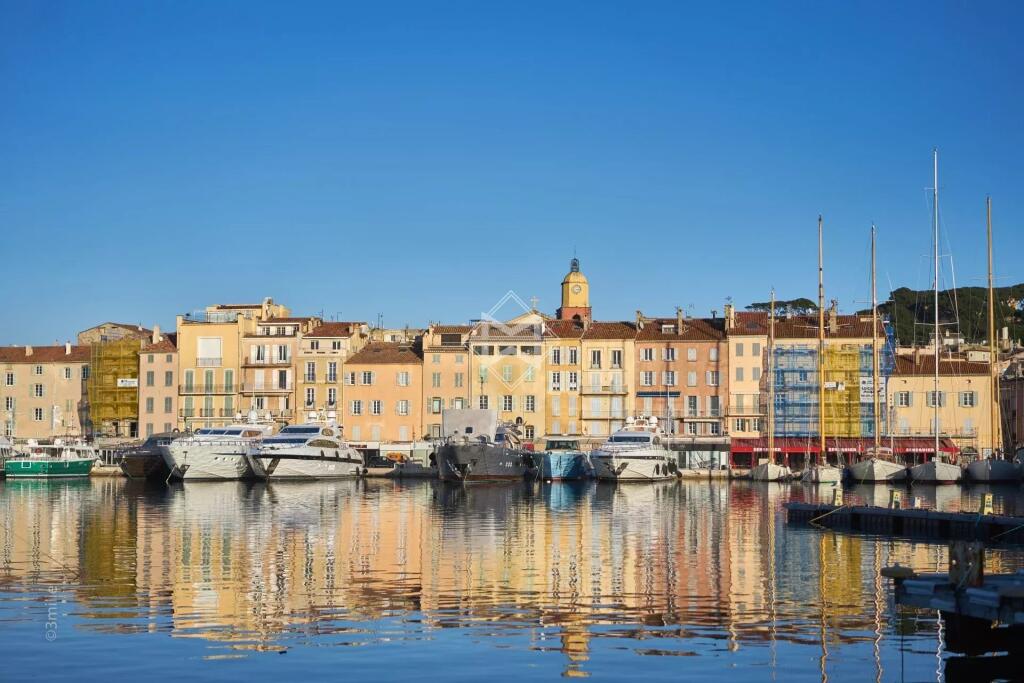Main image of property: Provence-Alps-Cote d`Azur, Var, St-Tropez