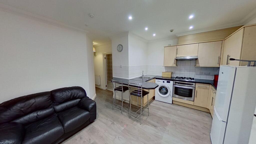 Main image of property: Broadway, Treforest, Pontypridd