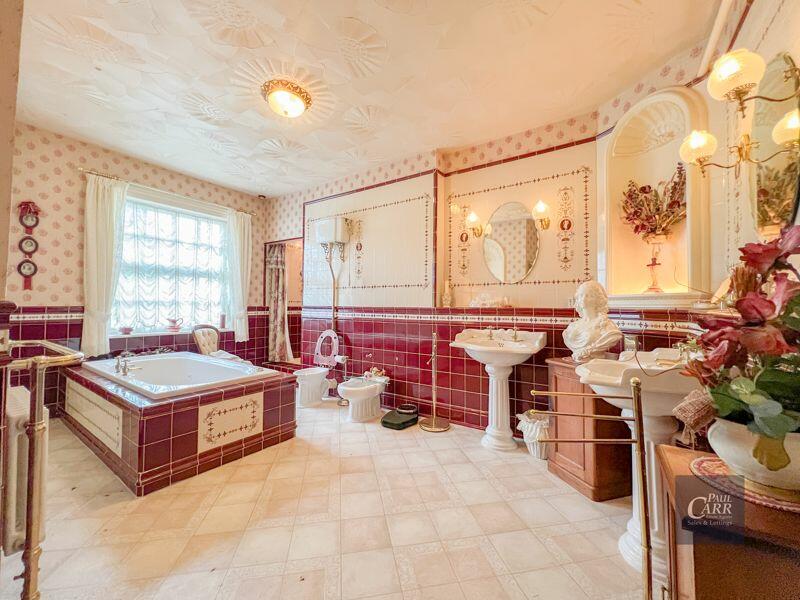Additional property image - Parkfield House, Watling Street, Two Gates, Tamworth, B77 1HW