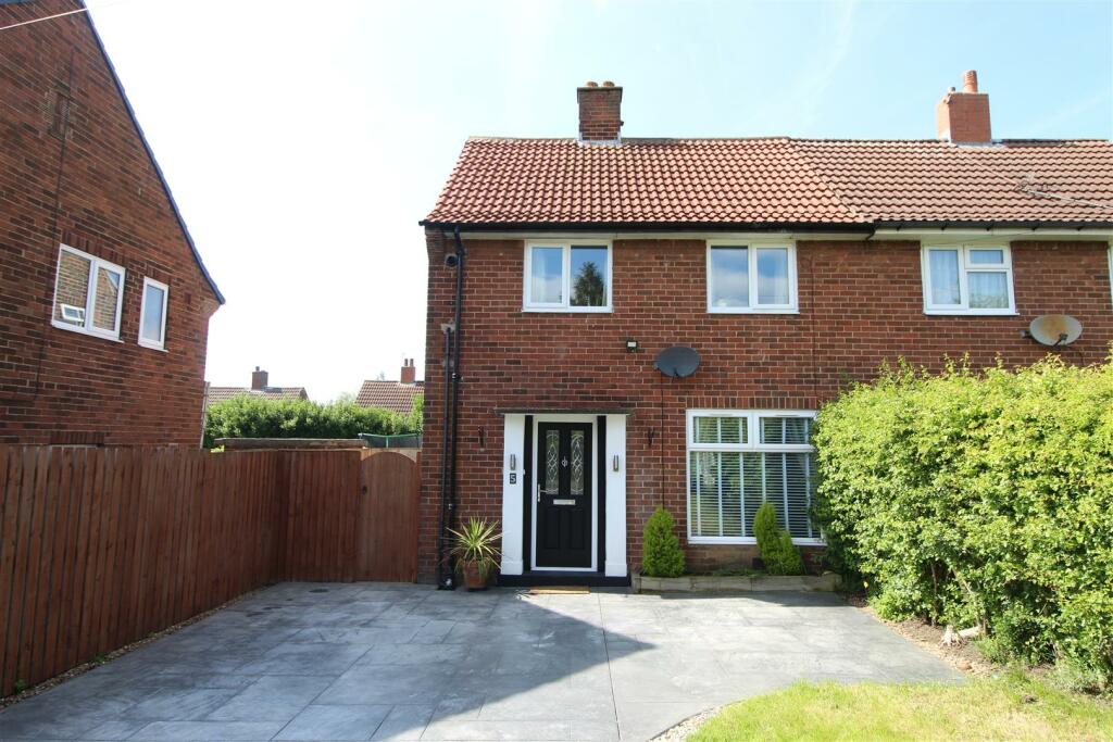 Main image of property: Fernbank Close, Leeds