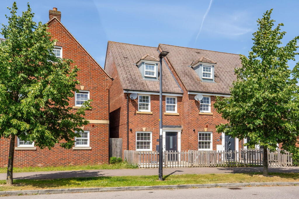 Main image of property: Southern Cross, Wixams