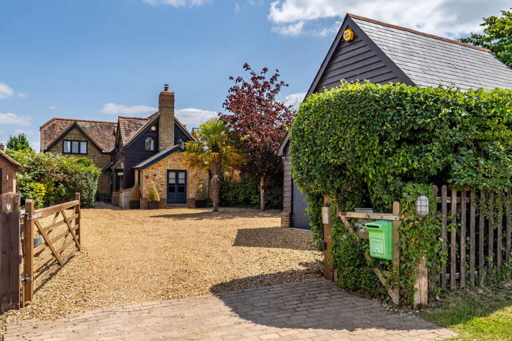 Main image of property: West End Lane, Silsoe