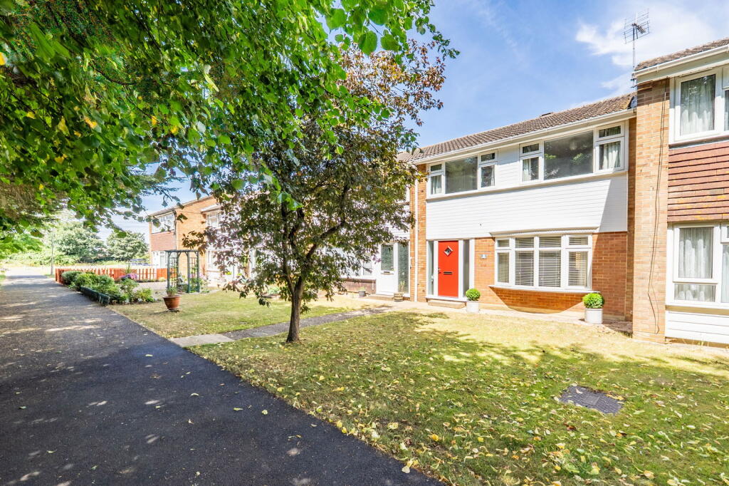 Main image of property: Kimberwell Close, Toddington