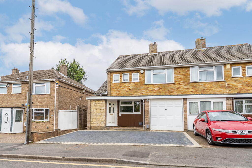 Main image of property: Beaconsfield, Luton