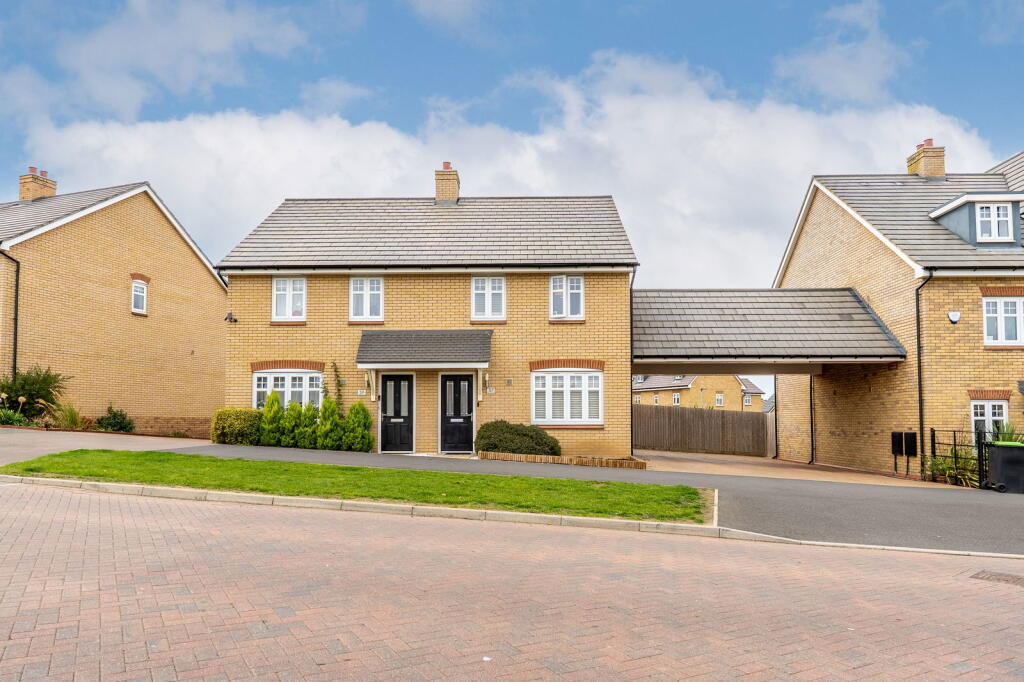 Main image of property: Southern Cross, Wixams